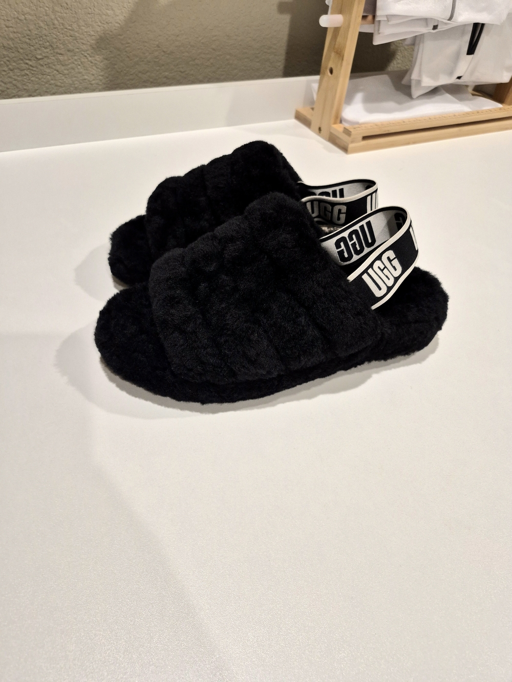 New UGG Fluff Yeah Black Plush Slide Slippers Genuine Lamb Fur